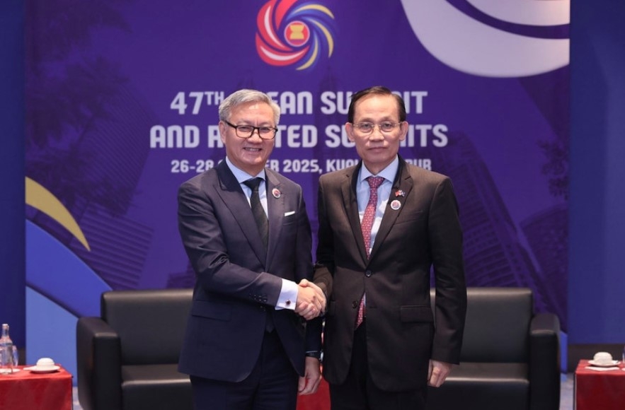 ASEAN Summit: Vietnamese foreign minister meets Lao, Indian counterparts